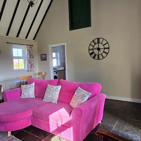 Wild Rowan - 2 Bedroom Louisburgh