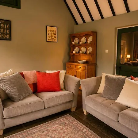 Wild Rowan - 2 Bedroom